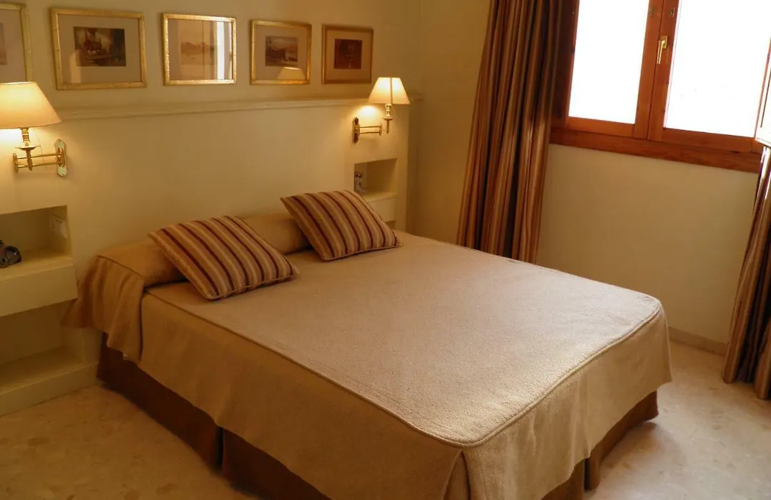 Apartaments St. Jordi Comtal-1